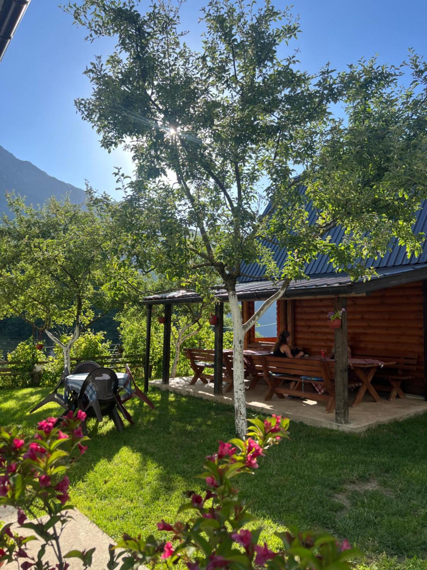 Guest House Kollata Vuthaj 外观 照片